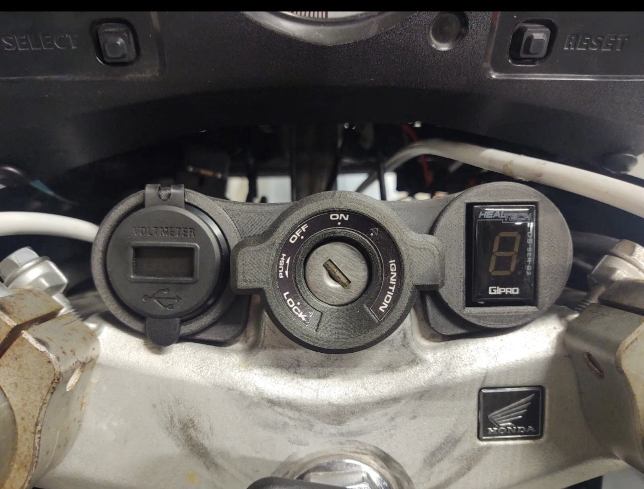 6th Gen (2002-2009) Honda VFR800 Gear Indicator/Charging Bracket, No Button Holes, Single Color